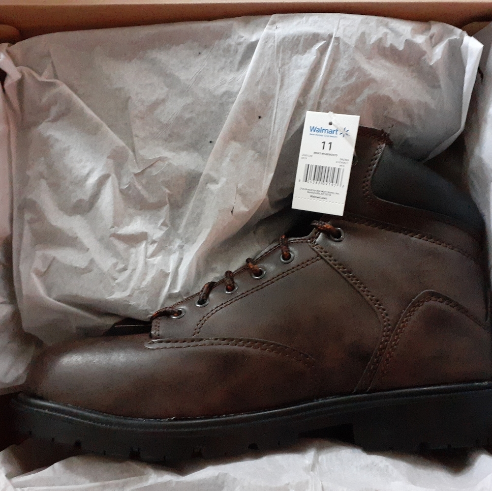 Boots - Picture 4 of 4